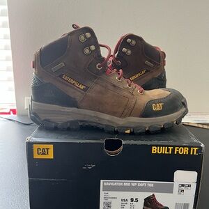 Caterpillar Navigator Mod WP Soft Toe Size 9.5 Brown and Black Work Boots